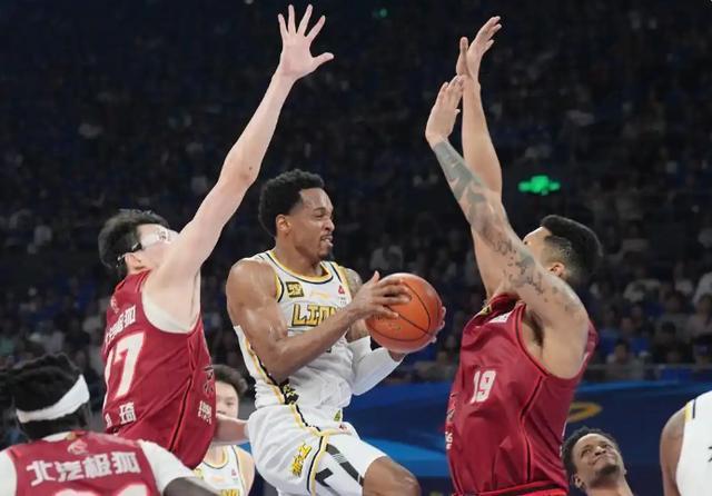 双方只差细节!浙江广厦与布朗达成续约意向